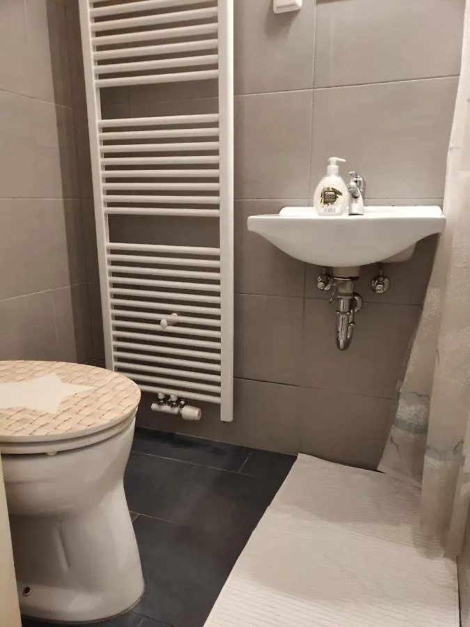 Cozynite Premium Apartment Hauptbahnhof 1+2 Vídeň 0*,  Rakousko